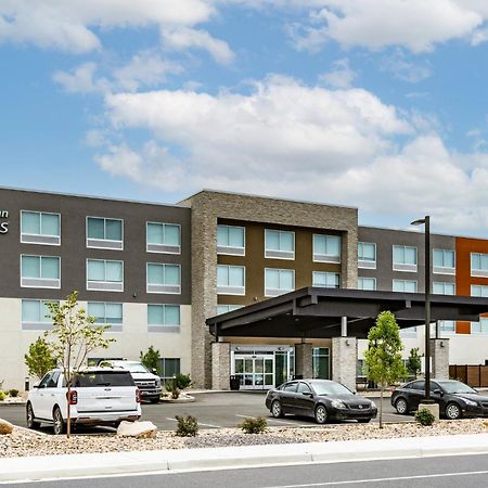 Holiday Inn Express & Suites - Nephi By Ihg Exterior photo