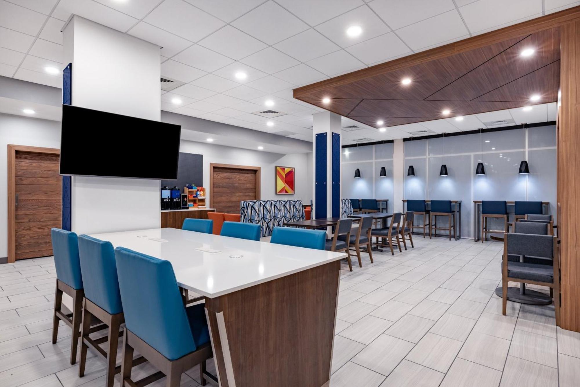 Holiday Inn Express & Suites - Nephi By Ihg Exterior photo