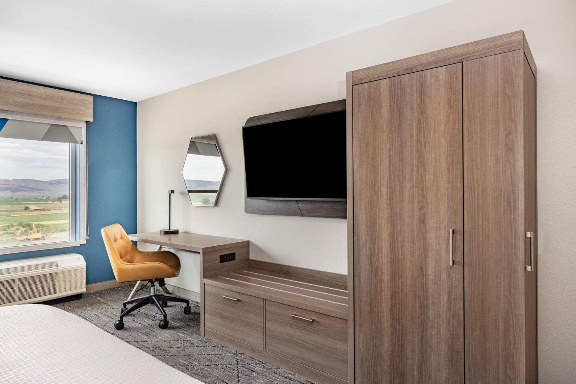 Holiday Inn Express & Suites - Nephi By Ihg Exterior photo